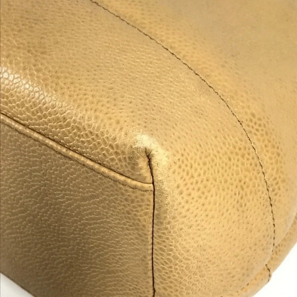 CHANEL Vintage Cream Caviar Leather Logo Shoulder Bag